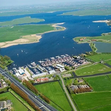 Houseboat Woude 6 Persons *