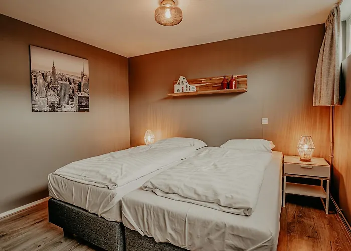 Houseboat Woude 6 Persons *