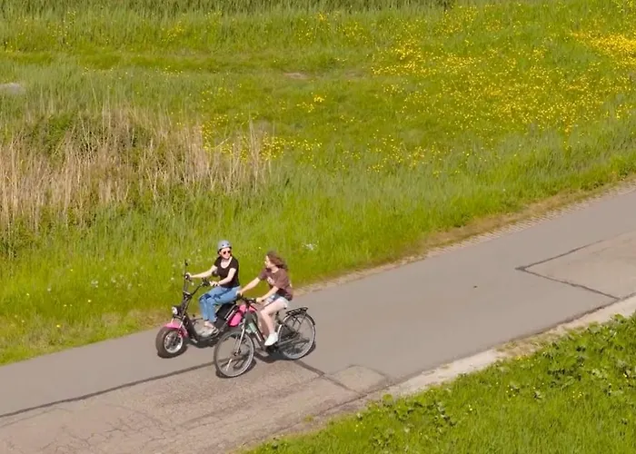 Houseboat Woude 6 Persons